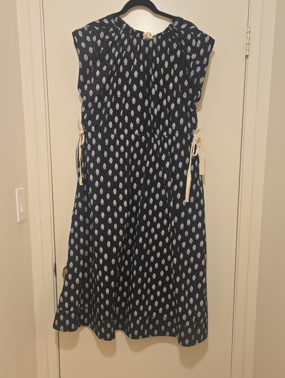 Banana Republic Navy Blue Printed Cinched Waist Maxi Dress W/ Pockets Sz M